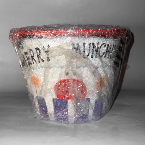 Merry Munchies Snowman Snack Bucket - Picture 8 of 8